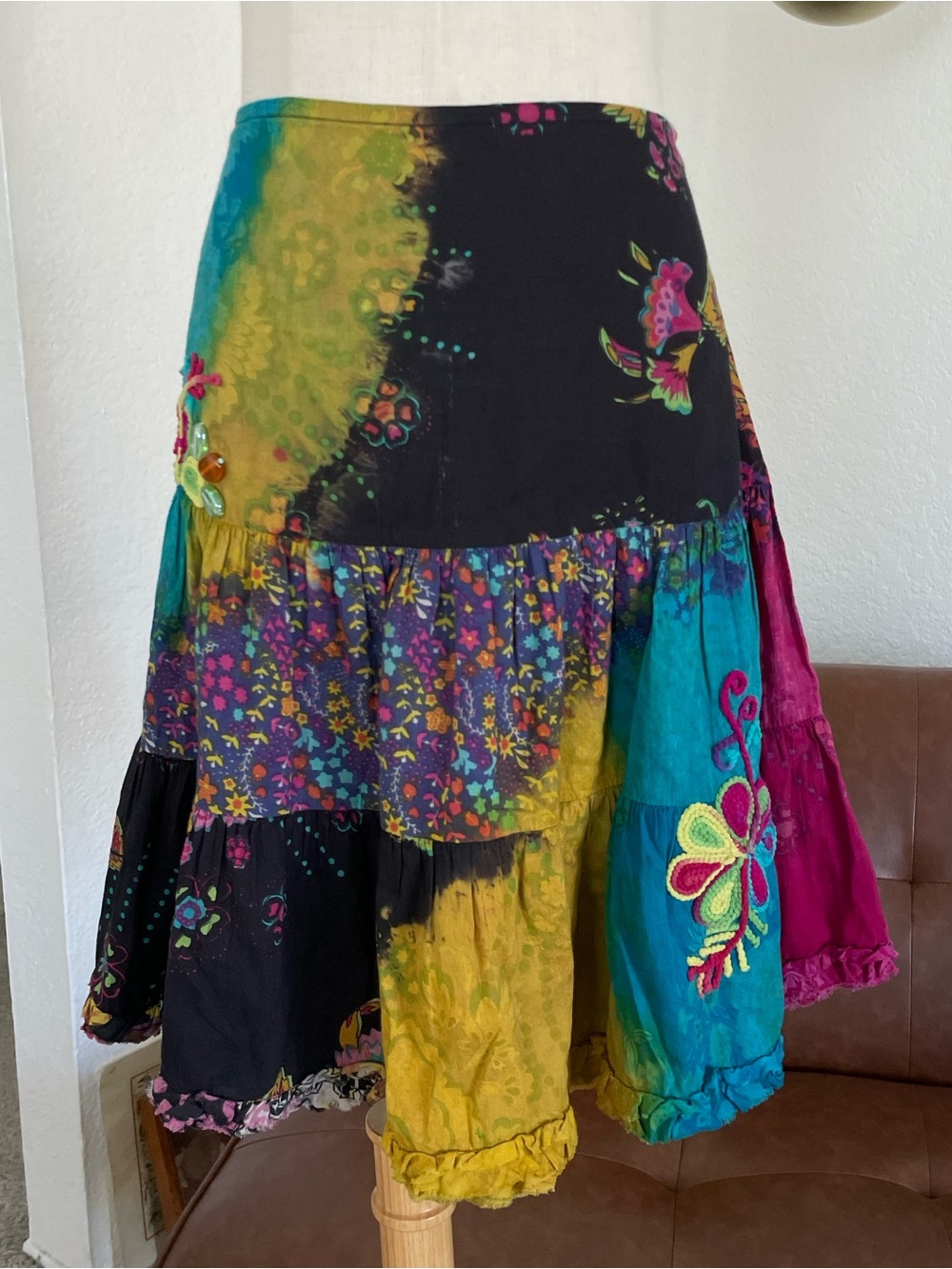 Vintage Tianello Boho Hippie Tie Dye Floral Pleated Embroidered Skirt